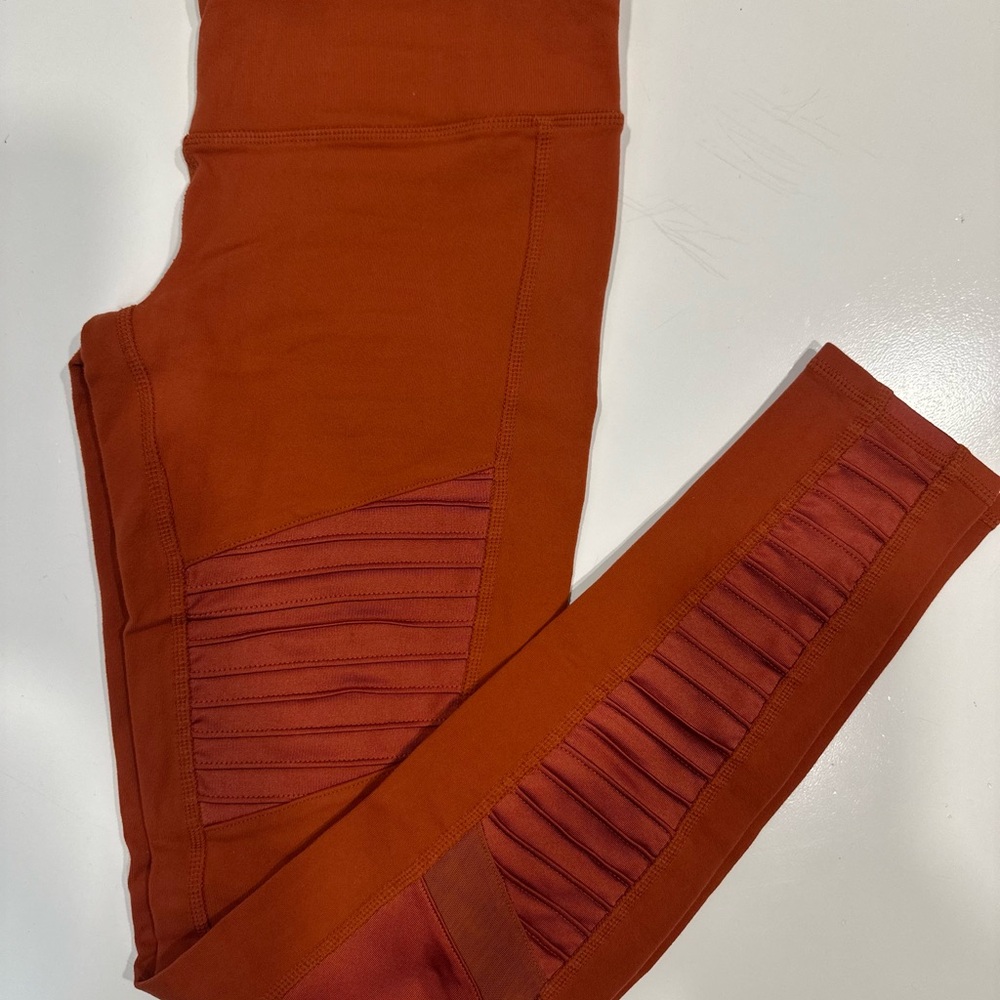 ALO Yoga Burnt Orange mid rise Leggings